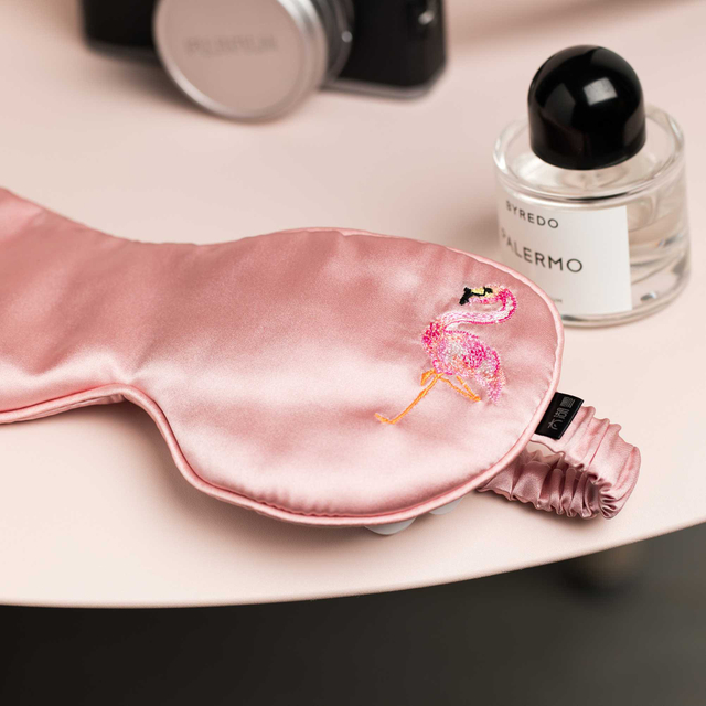 THXSILK Schlaf-Augenmaske aus Seide mit Momme-Stickerei – THX Silk (21)
