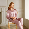 Langes klassisches Seidenpyjama-Set mit V-Ausschnitt 
